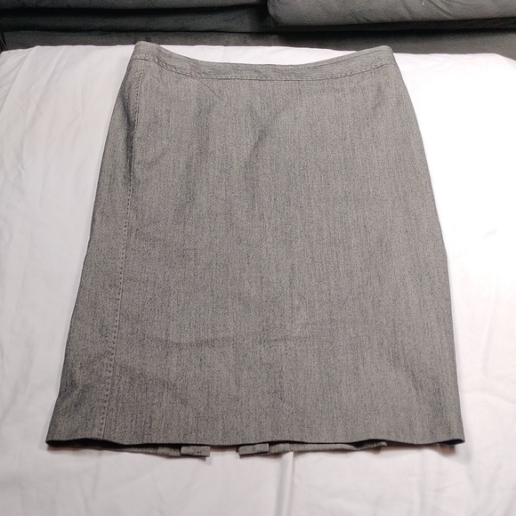 Adrienne Vittadini women's skirt size 12 - Picture 1 of 12